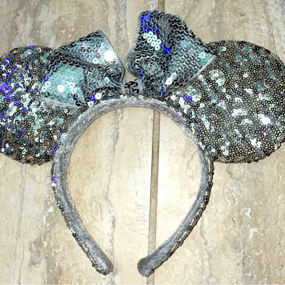 Disney Parks Platinum silver sequins Minnie Mickey mouse ears headband Costume